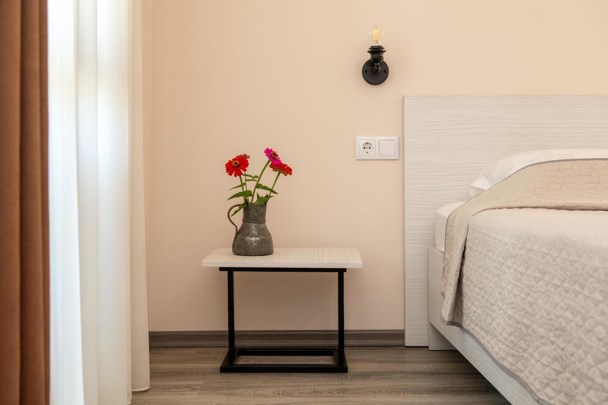 Alvani Inn K'vemo Alvani Esterno foto