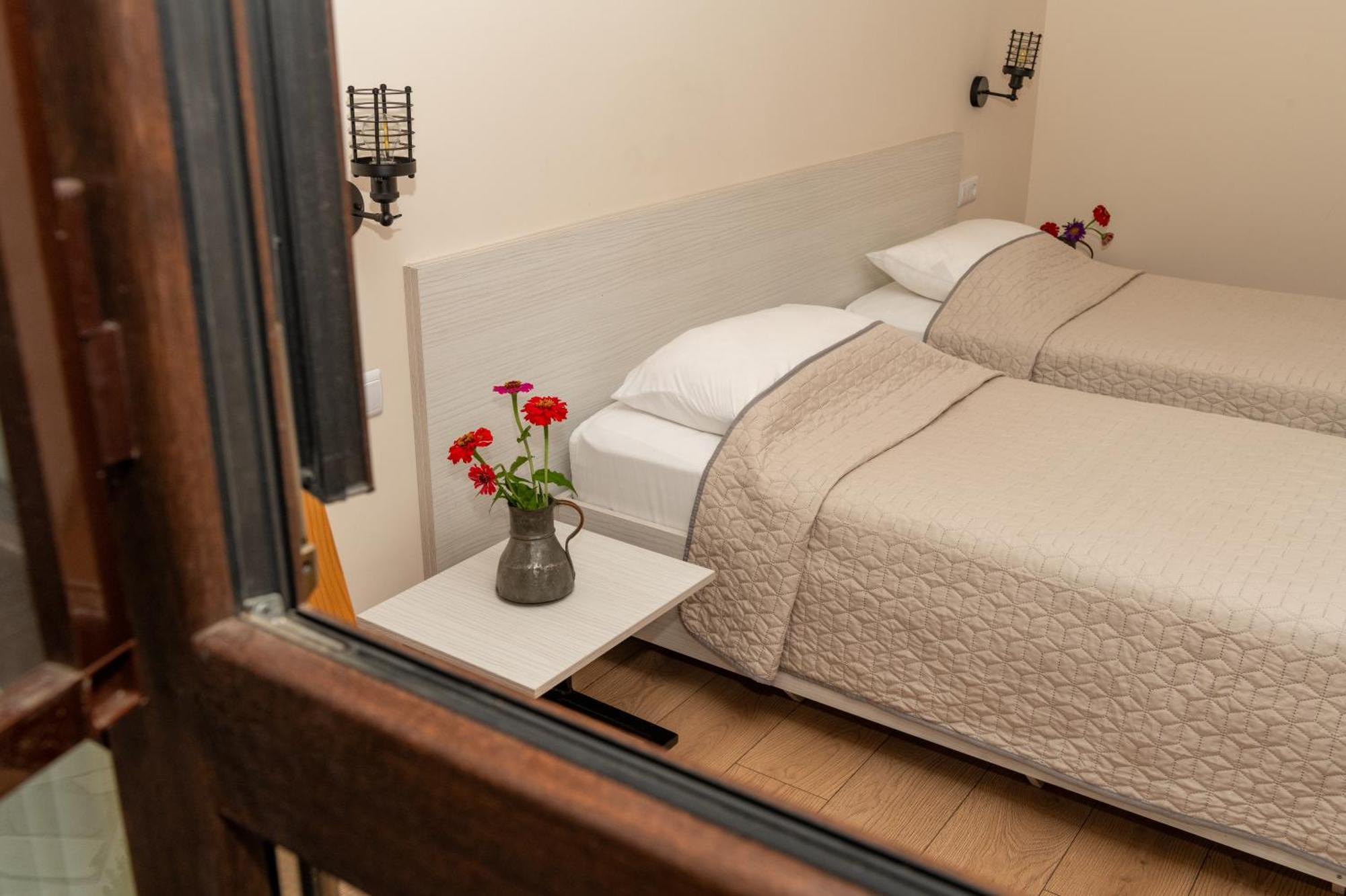 Alvani Inn K'vemo Alvani Esterno foto
