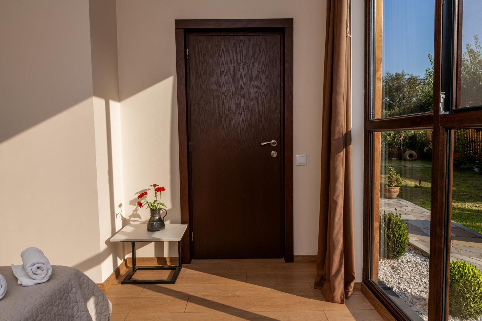 Alvani Inn K'vemo Alvani Esterno foto
