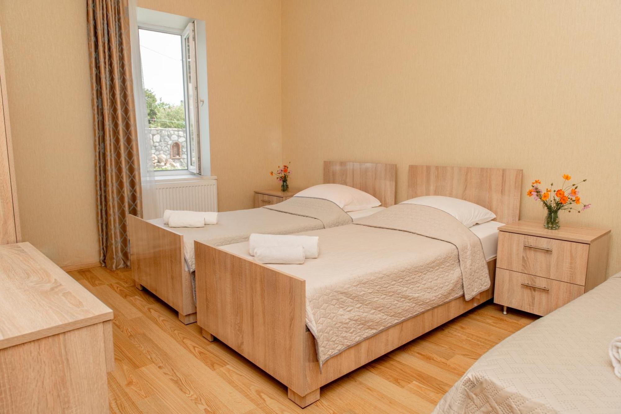 Alvani Inn K'vemo Alvani Esterno foto