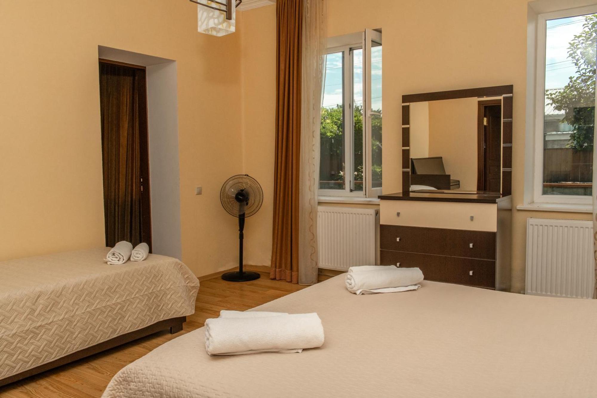 Alvani Inn K'vemo Alvani Esterno foto